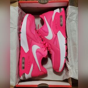Nike Pink and White Air Max Sneakers. Size 8. Brand NEW. In Original Box.